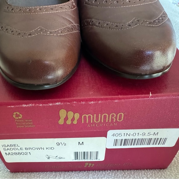 Munro Isabel Pumps - Picture 5 of 7